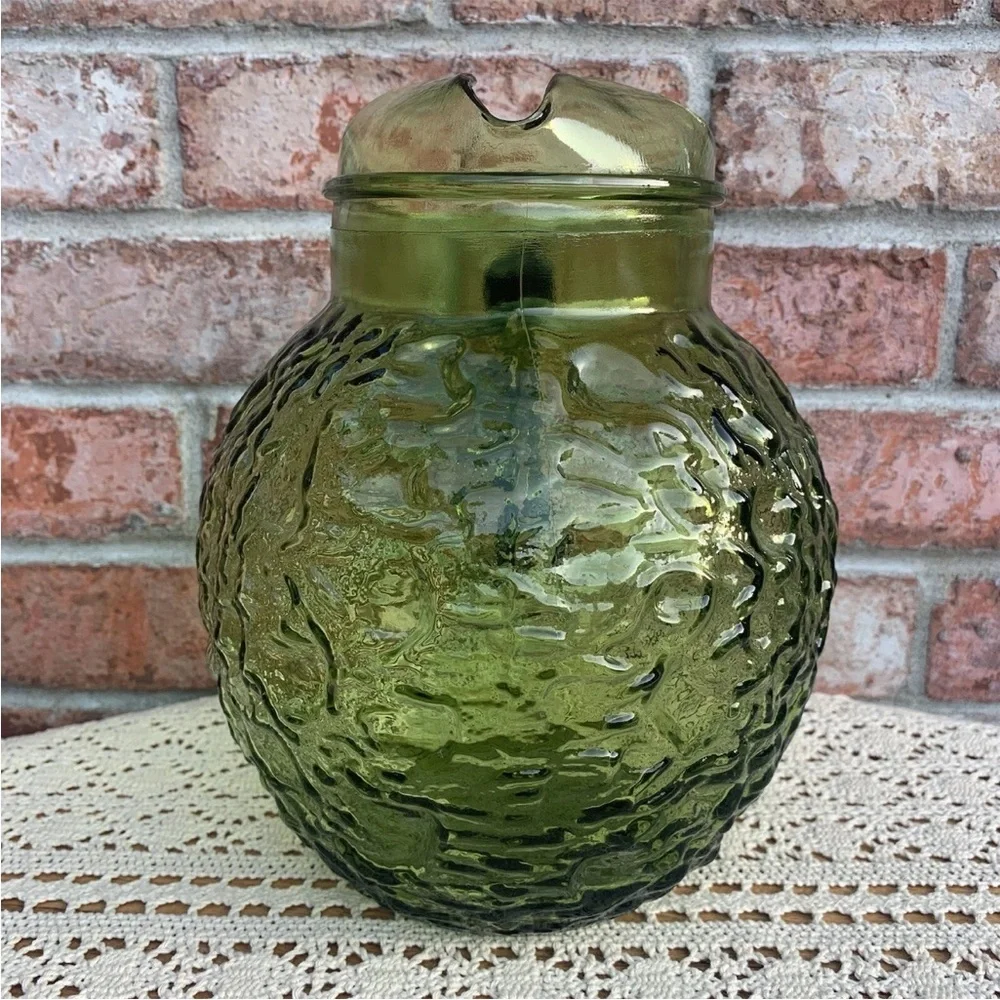 Vtg 1970s Anchor Hocking Lido Milano Avocado Green Ball Pitcher